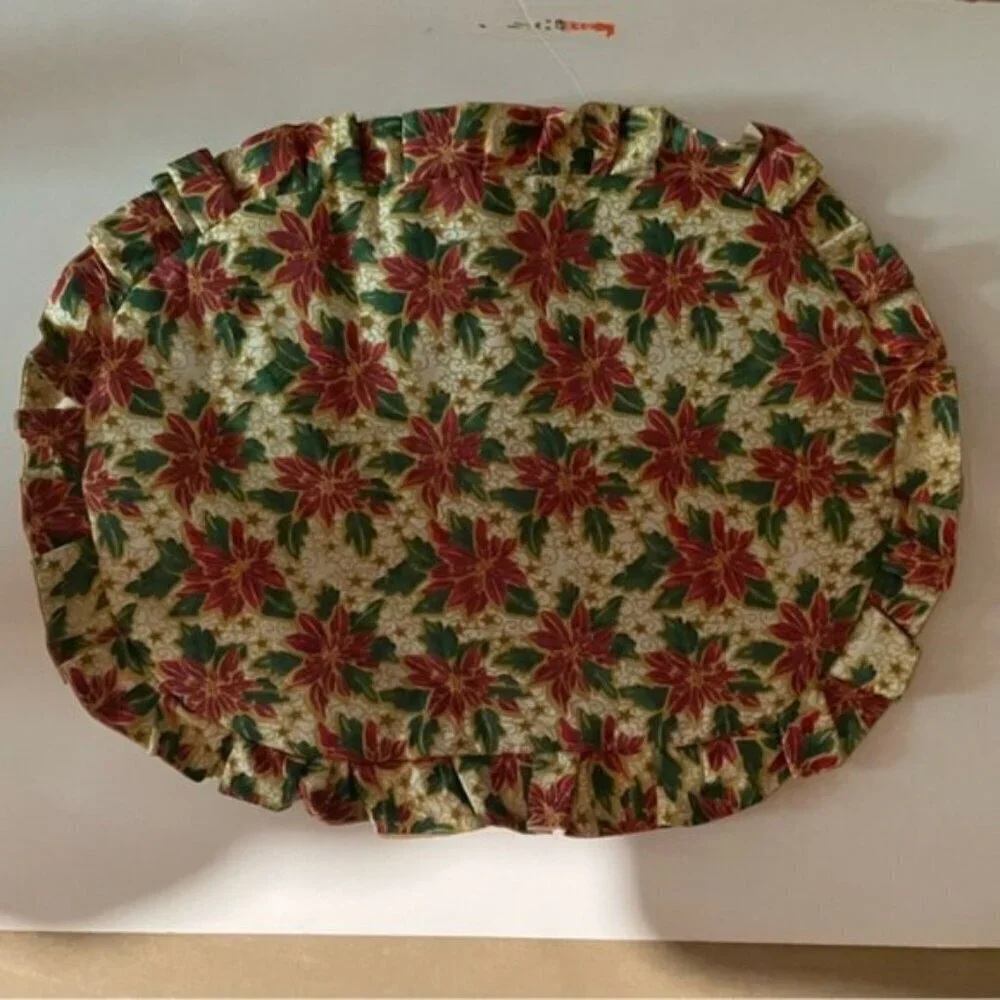 Large Toaster and Mixer covers matching placemats.